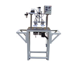 毅廷設(shè)備膠機(jī)